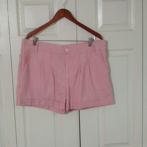Seersucker striped front pocket cuffed shorts Size XL